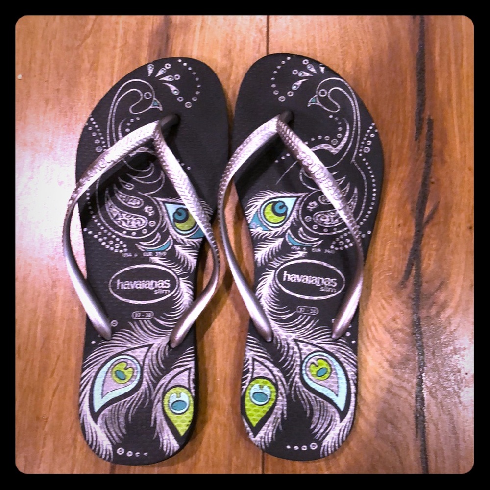 Flip flops- like new